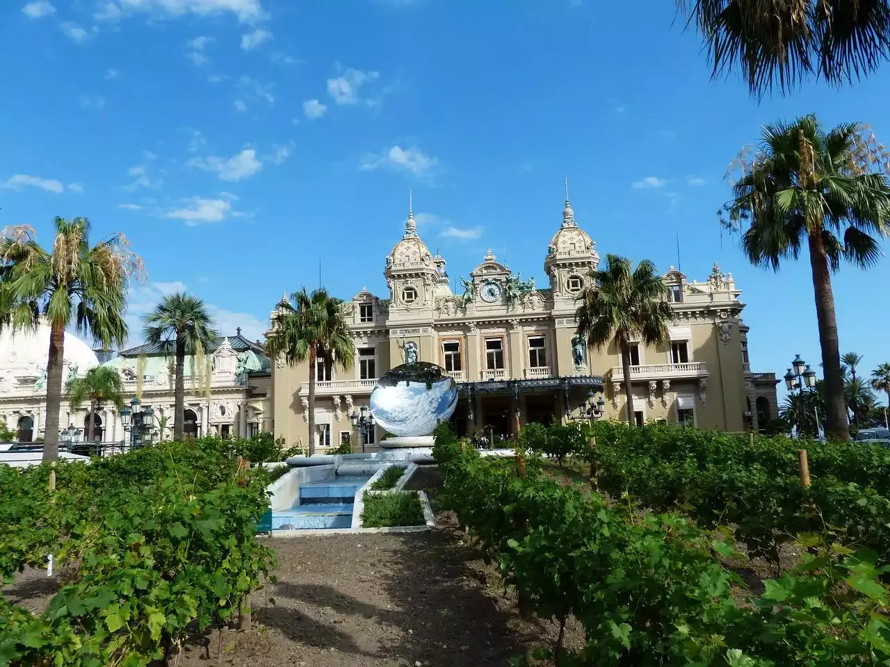 Monte Carlo Bay Casino